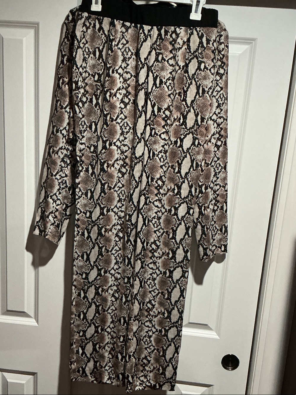 naked wardrobe Brown and Black Snake-Print Reptile set